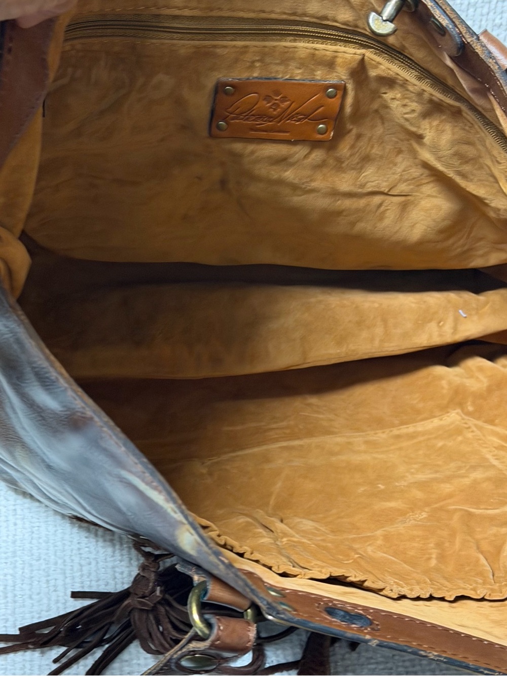 Beautiful Patricia Nash Brown Artistic Design Tote
Bag w/Leather Trim & dust bag - Picture 9 of 10